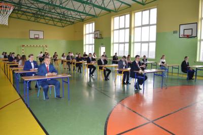 2016_egzamin_gimnazjalny_12.jpg